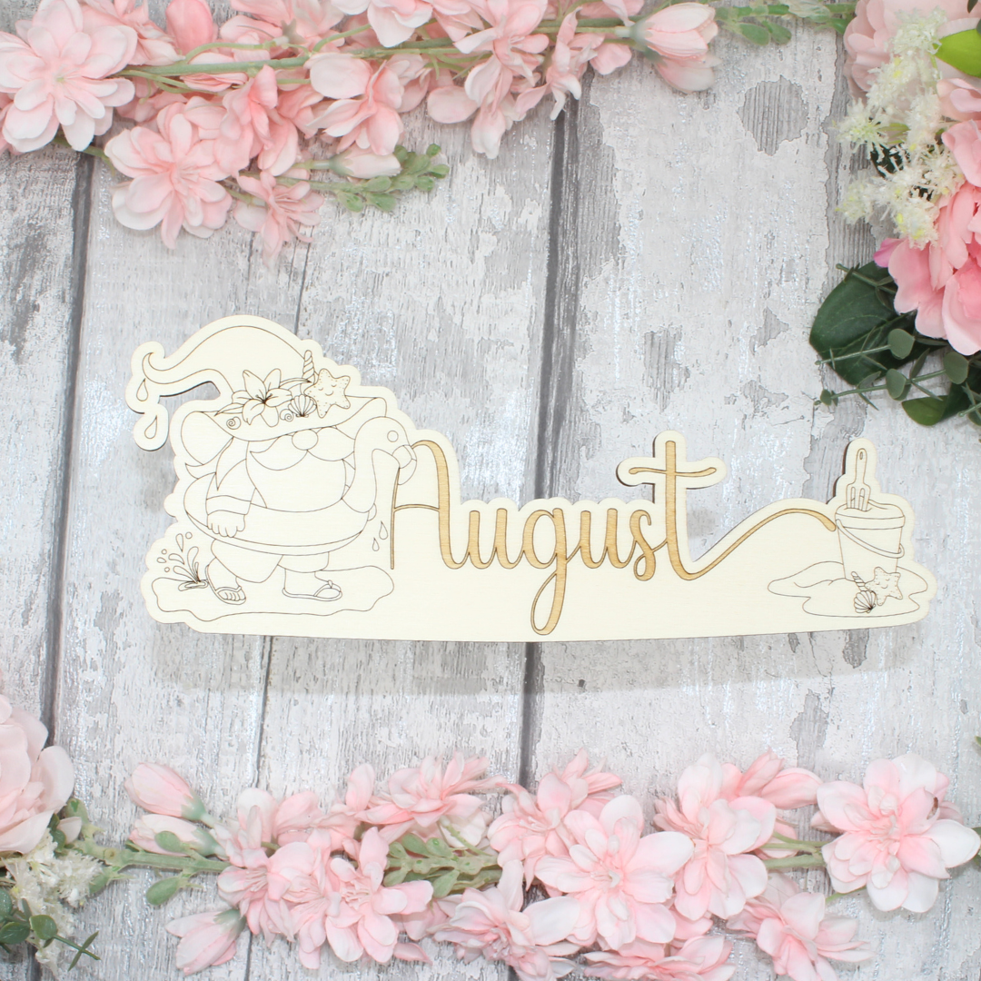 August Calendar Topper - Gnome Design