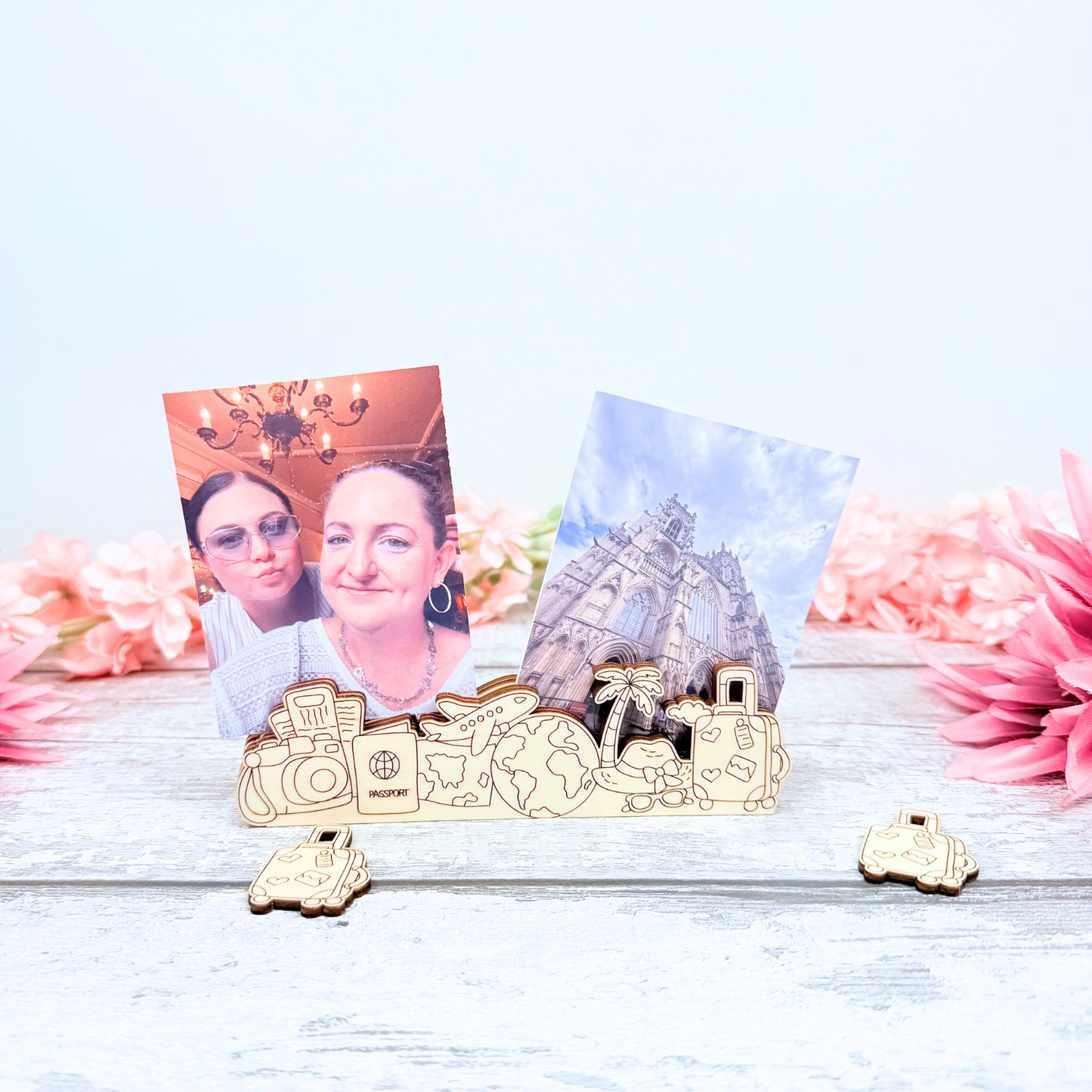 Wander & Remember – Travel Magnetic Photo Holder