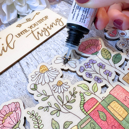 Books & Florals Quote Stand