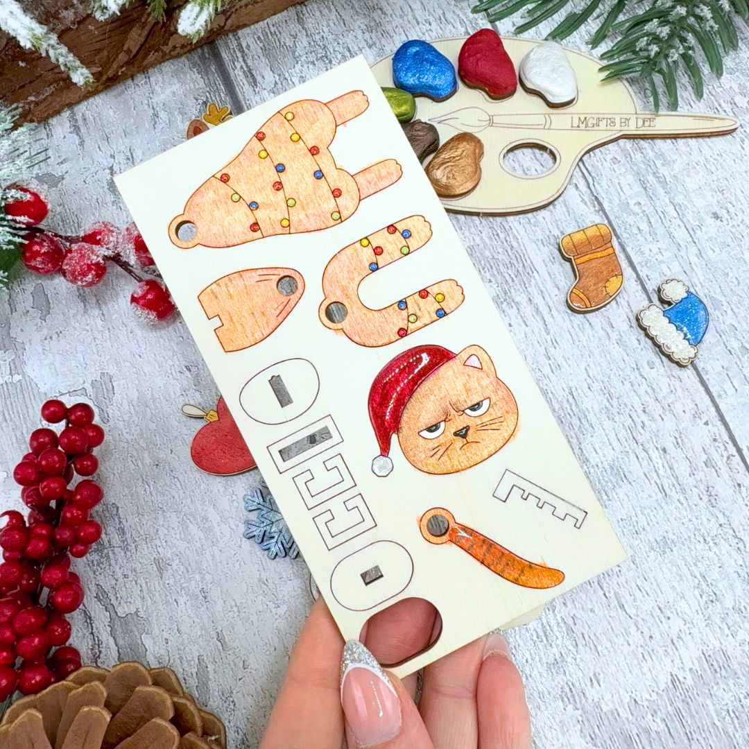 Christmas Wiggly Grumpy Kitty – The Sassiest Wiggle on the Tree