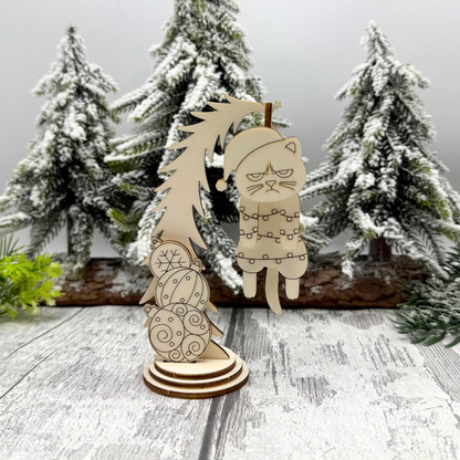 Christmas Wiggly Grumpy Kitty – The Sassiest Wiggle on the Tree