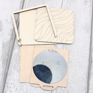 Leaves Compact Mirror Elements