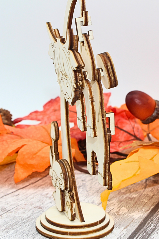 Autumn Wiggly Cat Hanger