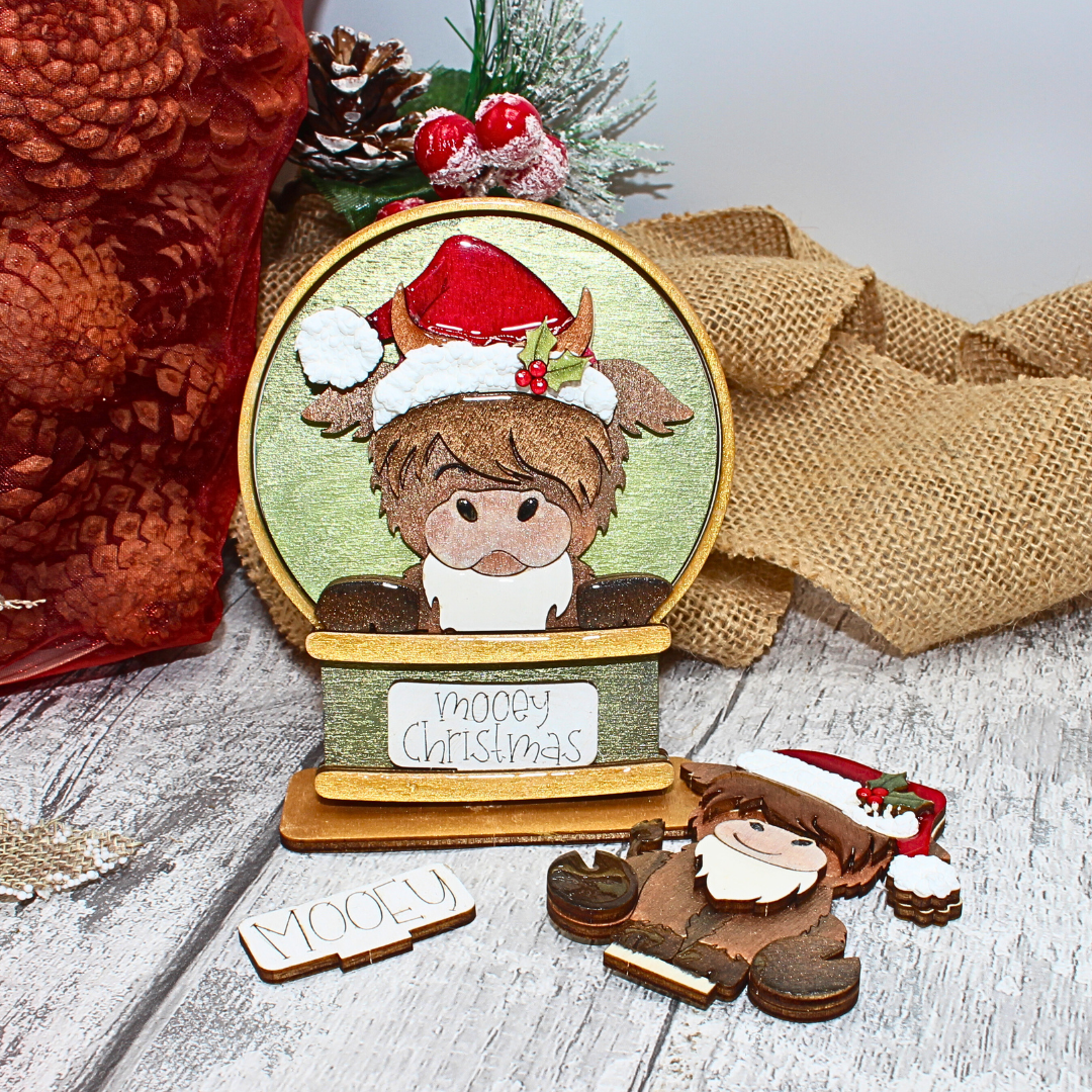 Christmas Highland Cooo Snow Globe