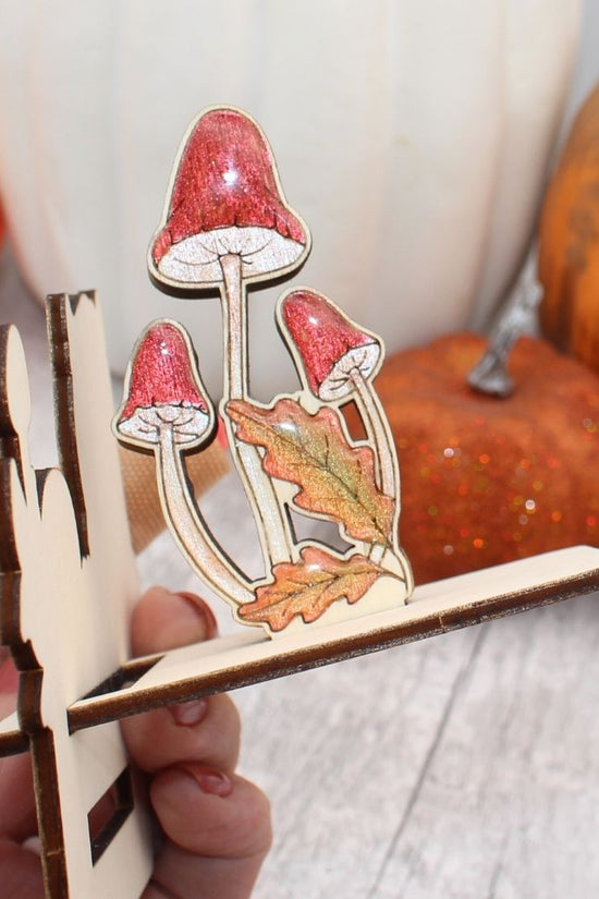 Owl Autumn Mobile Stand