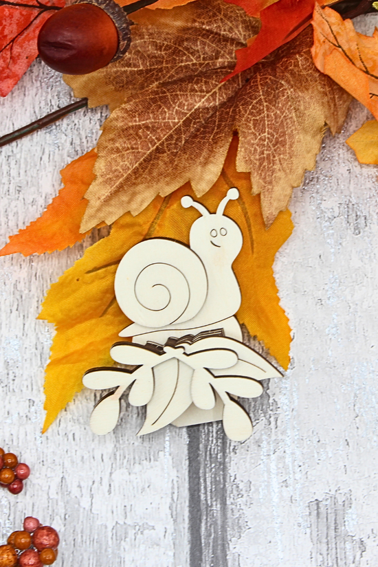 Cosy Snail Autumn Pot Hanger