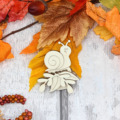 Cosy Snail Autumn Pot Hanger