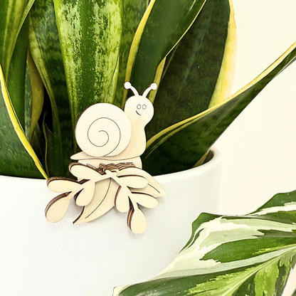 Cosy Snail Autumn Pot Hanger