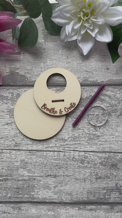Mini Breathe & Create Stand